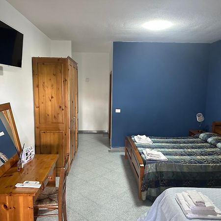 Le Stanze Del Mare Aparthotel Golfo Aranci Exterior photo