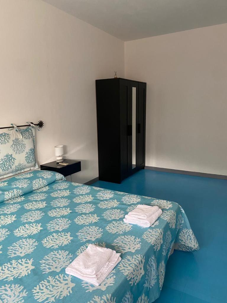 Le Stanze Del Mare Aparthotel Golfo Aranci Exterior photo